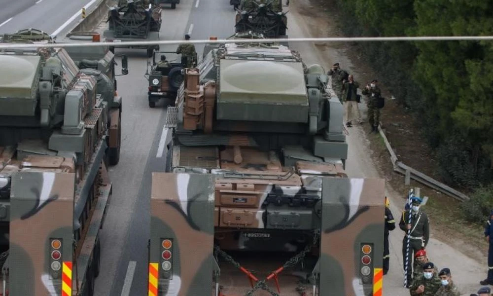 Έκτακτο! Τραγωδία στον Ωρωπό: Στρατιωτικό όχημα που συμμετείχε στην άσκηση «Παρμενίων» παρέσυρε 70χρονη (Βίντεο)